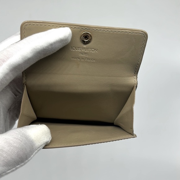 Louis Vuitton Carte de Visite Monogram Vernis Envelope Crème Wallet Authentic - Picture 5 of 9